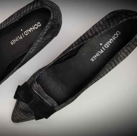 Donald J Pliner metallic lizard-print leather pump - Picture 8 of 8